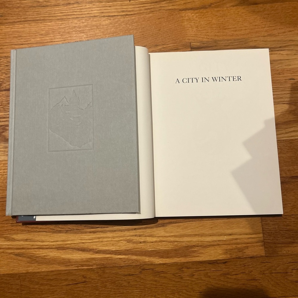 A City In Winter & The Veil of Snow Vintage Made In Italy Hardcover Books‎ 1997